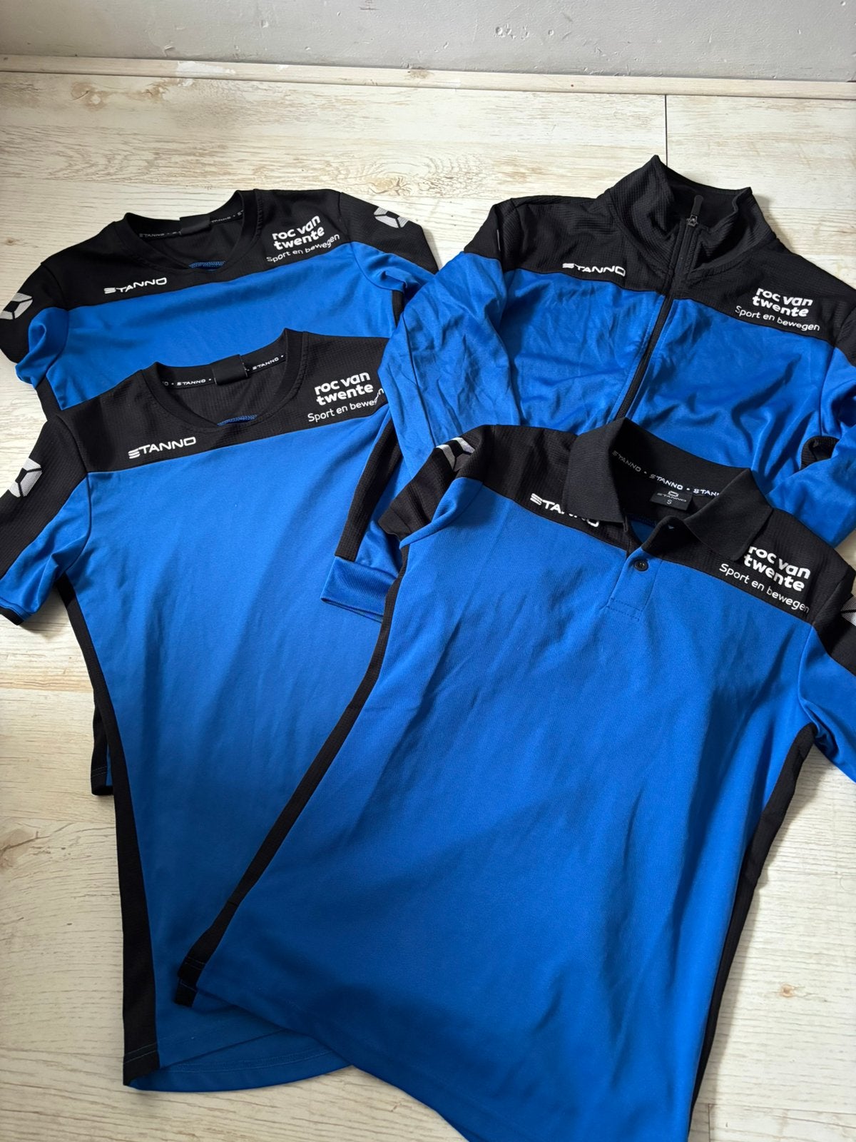 Roc van Twente sport en bewegen set maat S, Ophalen of Verzenden, Zo goed als nieuw, Blauw