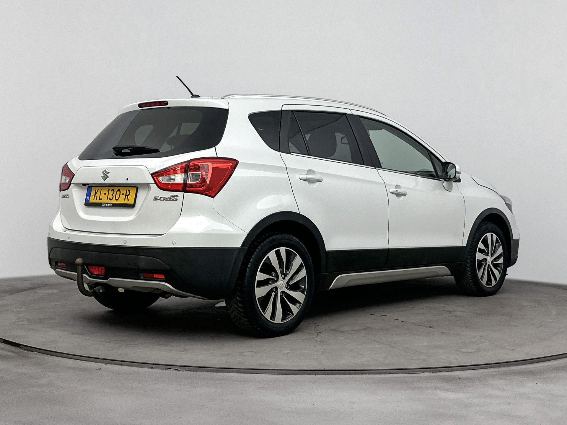 Suzuki S-Cross 1.4 Boosterjet High Executive (bj 2016), Auto's, Voorwielaandrijving, Gebruikt, 4 cilinders, 400 kg
