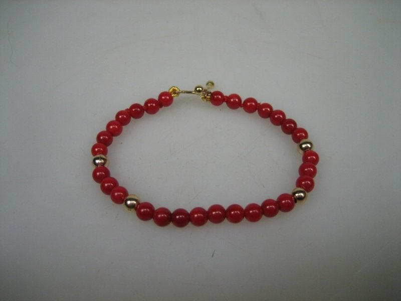 Bloedkoralen Baby armbandje met goud Kapittelstokje, Sieraden, Tassen en Uiterlijk, Kindersieraden, Verzenden, Nieuw, Goud, Armband