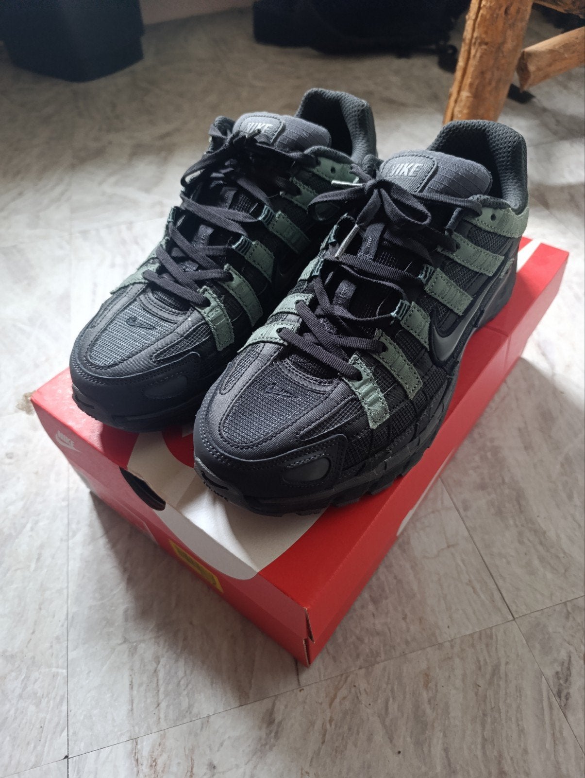 Nike P-6000 - maar 45  nieuw met originele doos, Kleding | Heren, Schoenen, Overige kleuren, Nike, Ophalen of Verzenden, Sneakers of Gympen