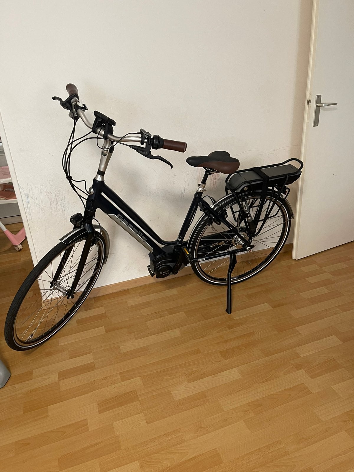 ‏Gazelle, Fietsen en Brommers, Elektrische fietsen, 47 tot 51 cm, Ophalen of Verzenden, Zo goed als nieuw, Gazelle