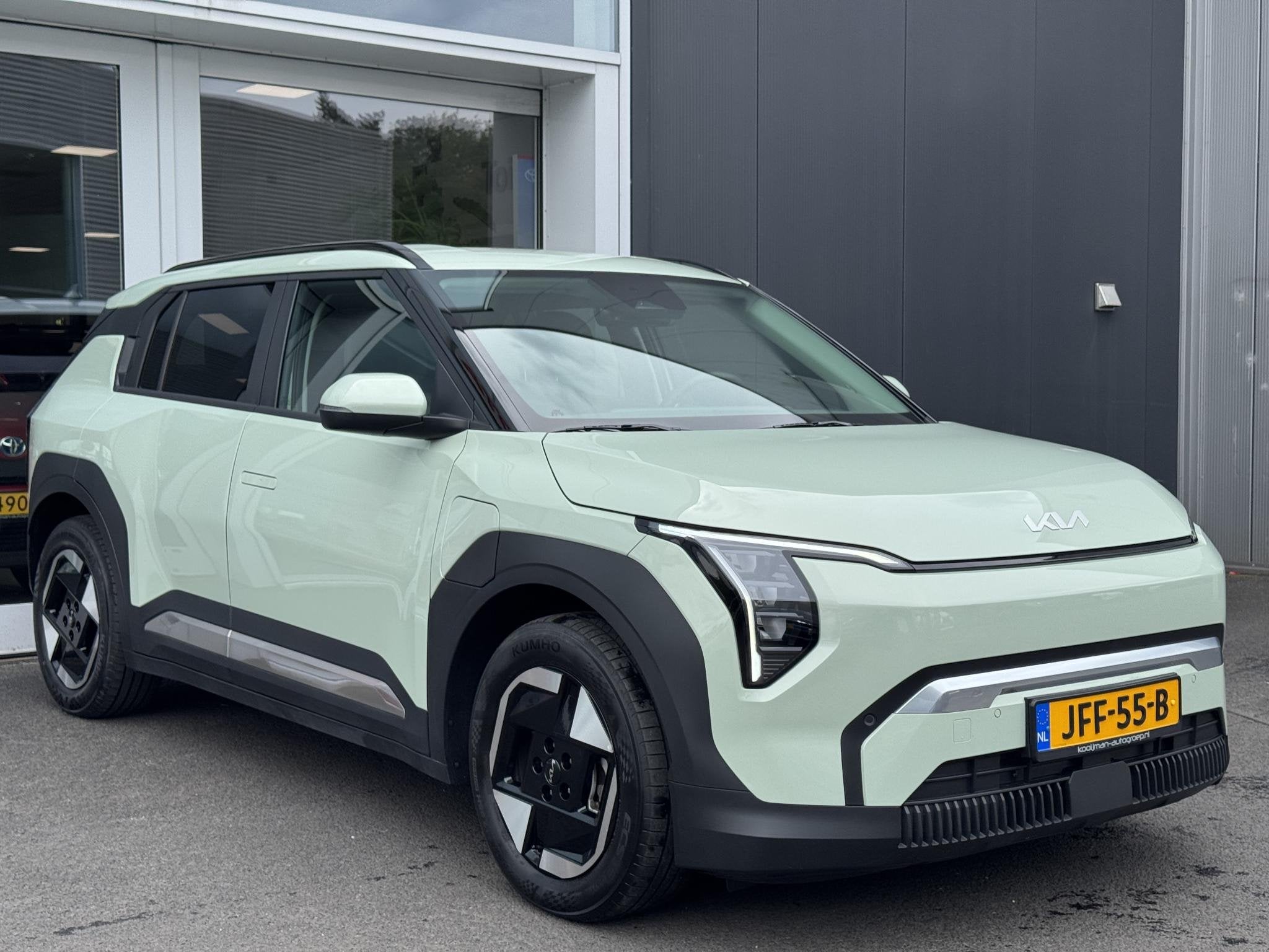 Kia EV3 Plus 81.4 kWh Dodehoeksensor | Stoel/stuurverwarming, Auto's, Kia, Stof, Origineel Nederlands, 204 pk, 1000 kg