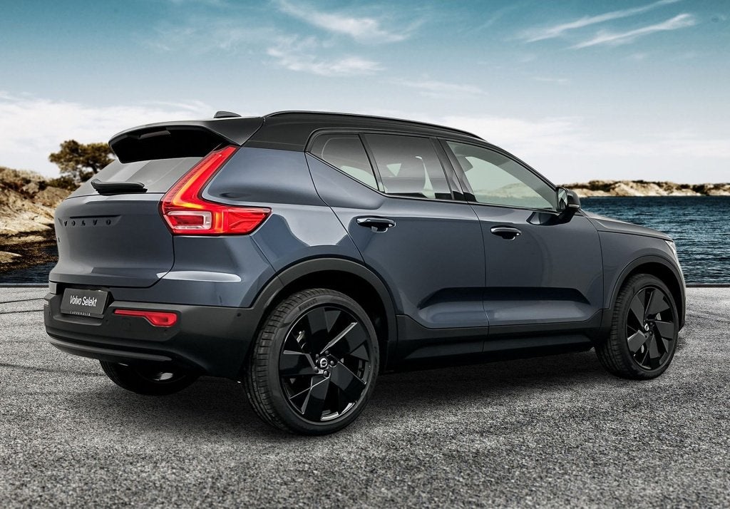 Volvo EX40 Extended Range Ultra Black Edition (bj 2026), 0 cilinders, Gebruikt, Zwart, 252 pk