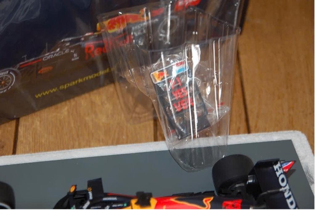 1:18 F1 RED BULL RB16B MAX VERSTAPPEN GP Dutch Spark WRH, Verzenden, Zo goed als nieuw, Auto, Overige merken