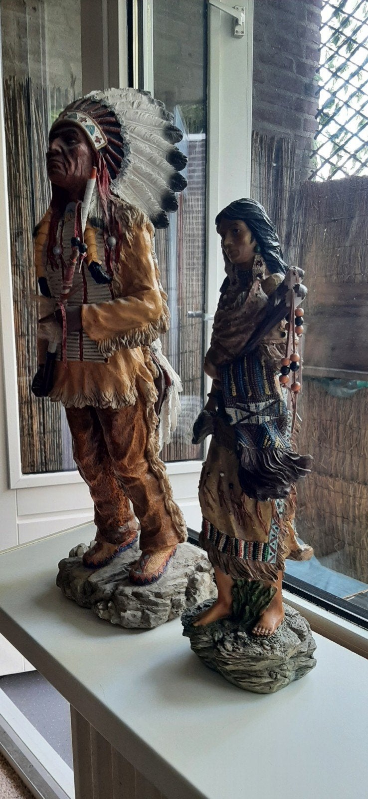 Chief met vrouw en baby., Ophalen, Zo goed als nieuw, Mens