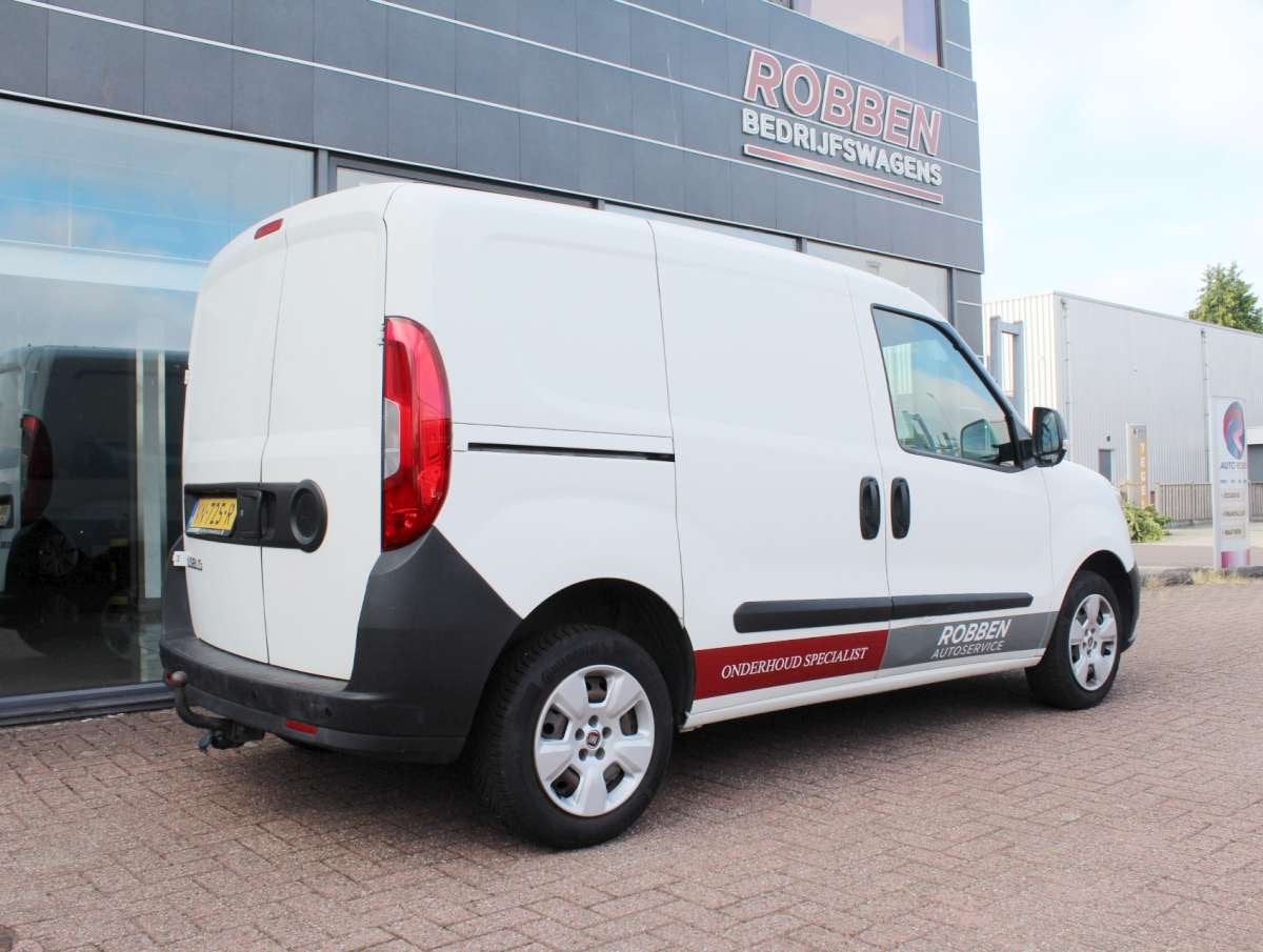 Fiat Doblò Cargo 1.3 MJ L1H1 Airco/Trekhaak/Parkeersensoren, Voorwielaandrijving, Euro 5, Gebruikt, Huisgarantie