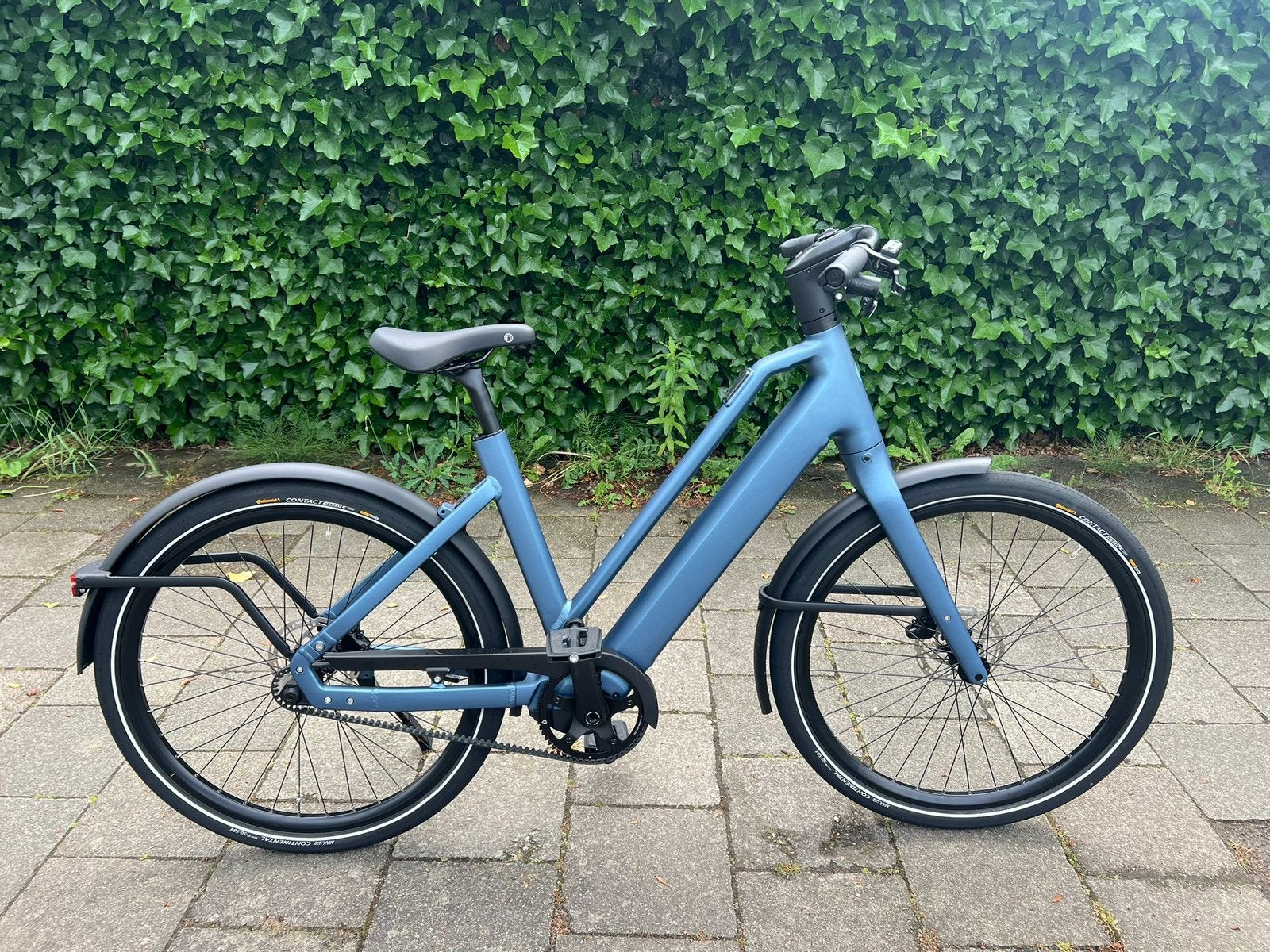 Nieuwe Gazelle Cayo C1 HMF L50 legion blue (Mat), Fietsen en Brommers, Ophalen, Nieuw, 47 tot 51 cm, 50 km per accu of meer