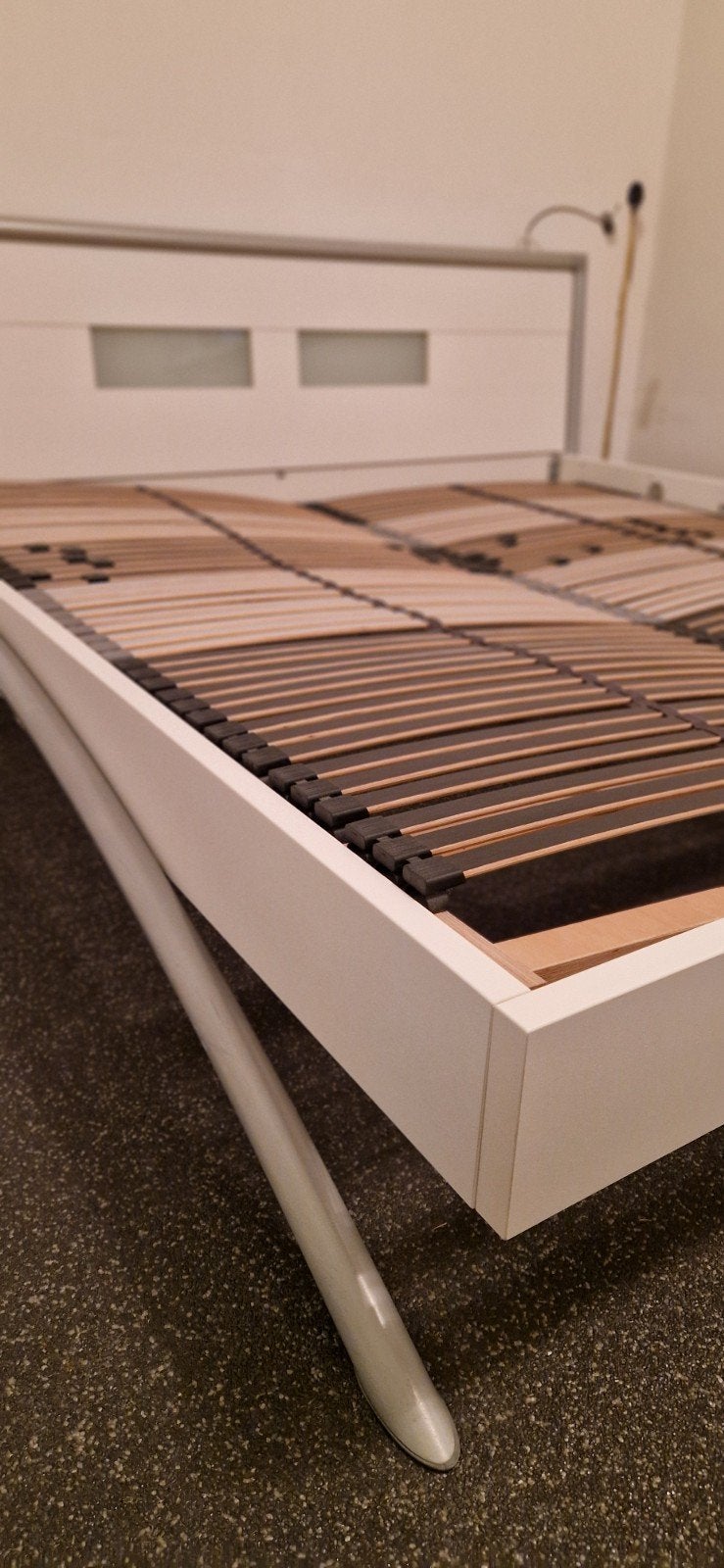 2 persoons bed 180x200, wit, Huis en Inrichting, Ophalen, Overige materialen, Wit, Tweepersoons