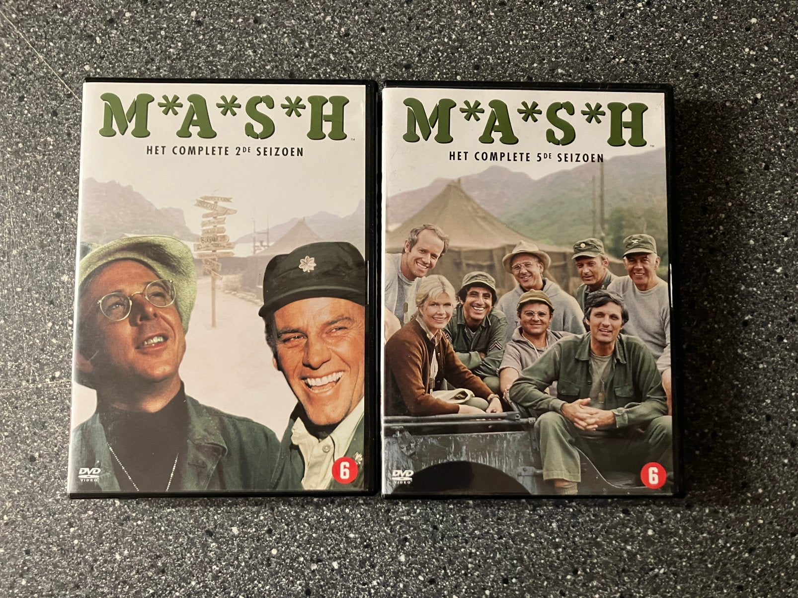 MASH - Seizoen 2+5, Vanaf 6 jaar, Ophalen of Verzenden, Zo goed als nieuw, Komedie