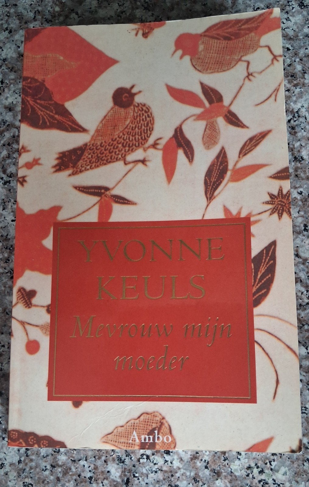 Yvonne Keuls - Mevrouw mijn moeder, Ophalen of Verzenden, Gelezen, Yvonne Keuls