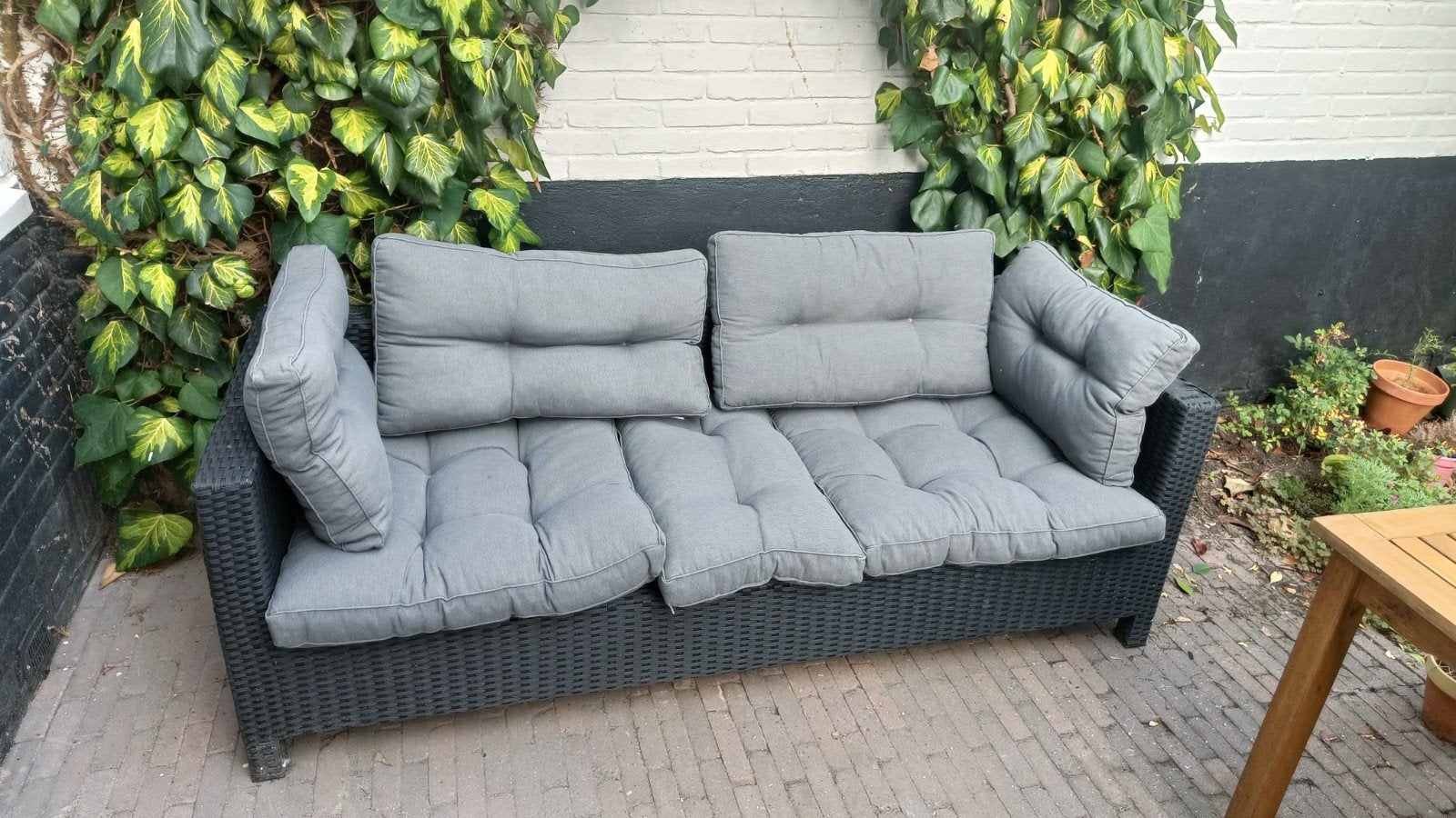 loungebank buiten inclusief kussens en voetsteun, Ophalen, Gebruikt, Bank