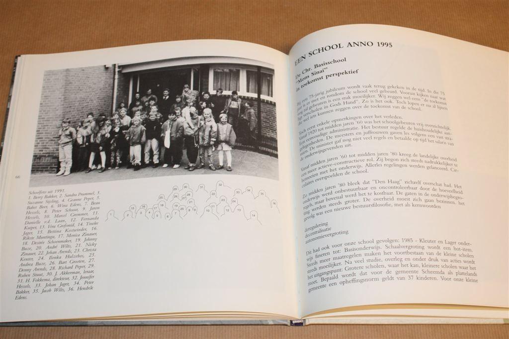 75 Jaar Christelijk Onderwijs Heiligerlee [1920-1995], Boeken, Ophalen of Verzenden, Gelezen