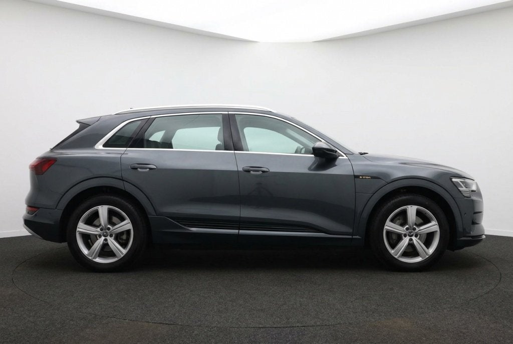 Audi e-tron e-tron 50 quattro Launch Edition + Pano l Leder, Auto's, Audi, Automaat, 0 cilinders, Vierwielaandrijving, SUV of Terreinwagen