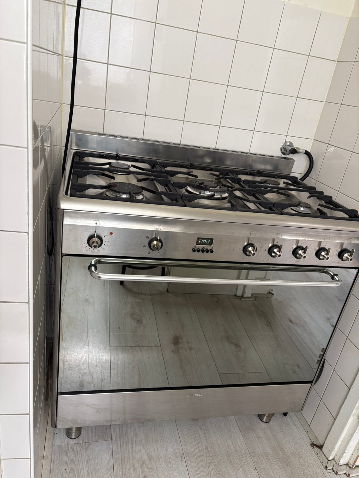 Rvs Smeg 5 pits gasfornuis met elektrische oven, Witgoed en Apparatuur, Fornuizen, Ophalen, Gebruikt, 60 cm of meer, Gas