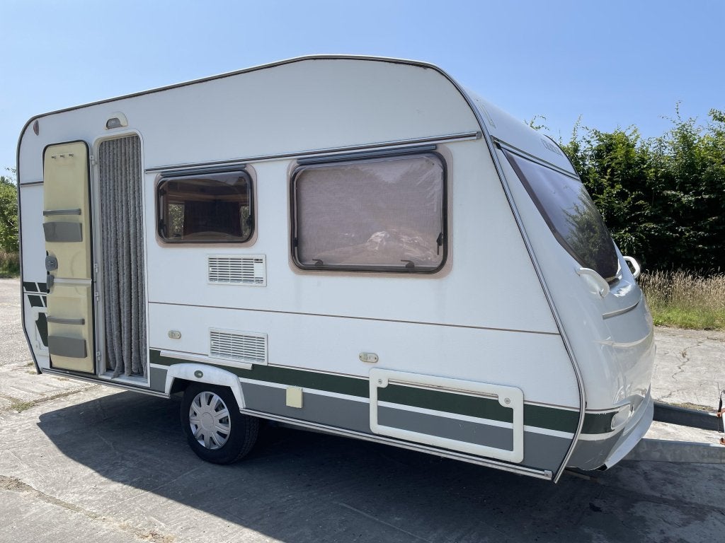 Chateau Caratt 390 Treinzit Dwars + Bovenbed, Caravans en Kamperen, Dwarsbed, Bedrijf, Treinzit, 750 - 1000 kg