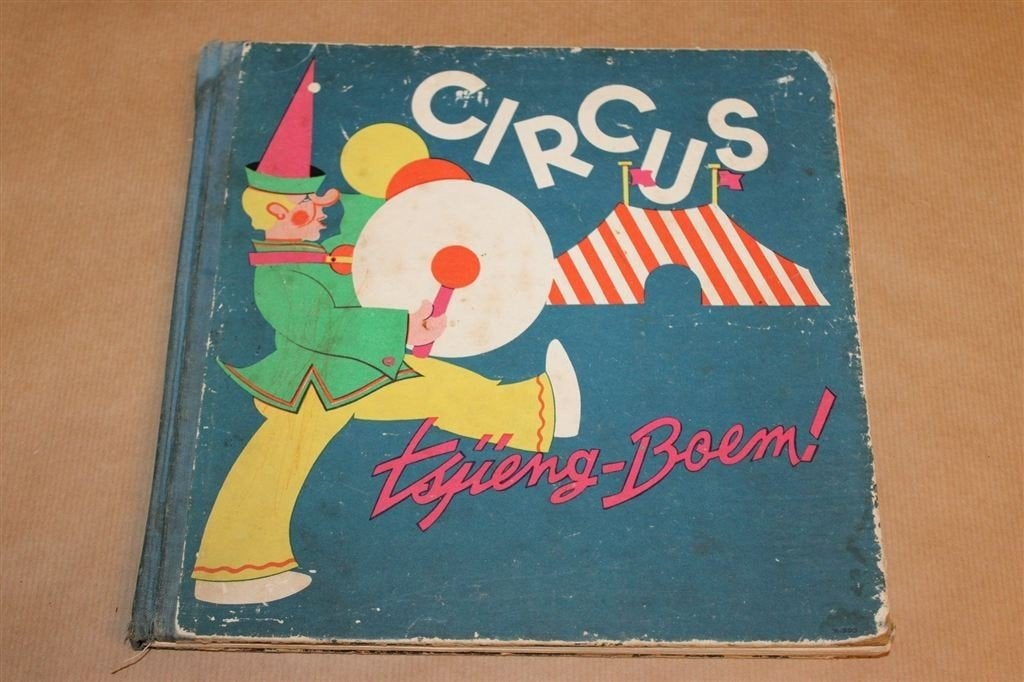 Circus Tsjieng-Boem — Piet Maree, Rijmen bij Fotos 1941, Ophalen of Verzenden, Gelezen, Fictie algemeen