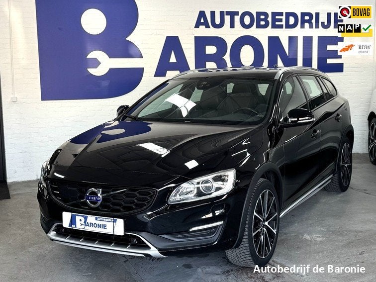 Volvo V60 Cross Country 2.0 T5 Summum, adaptive cruise, vol, 15 km/l, Gebruikt, Euro 6, 4 cilinders