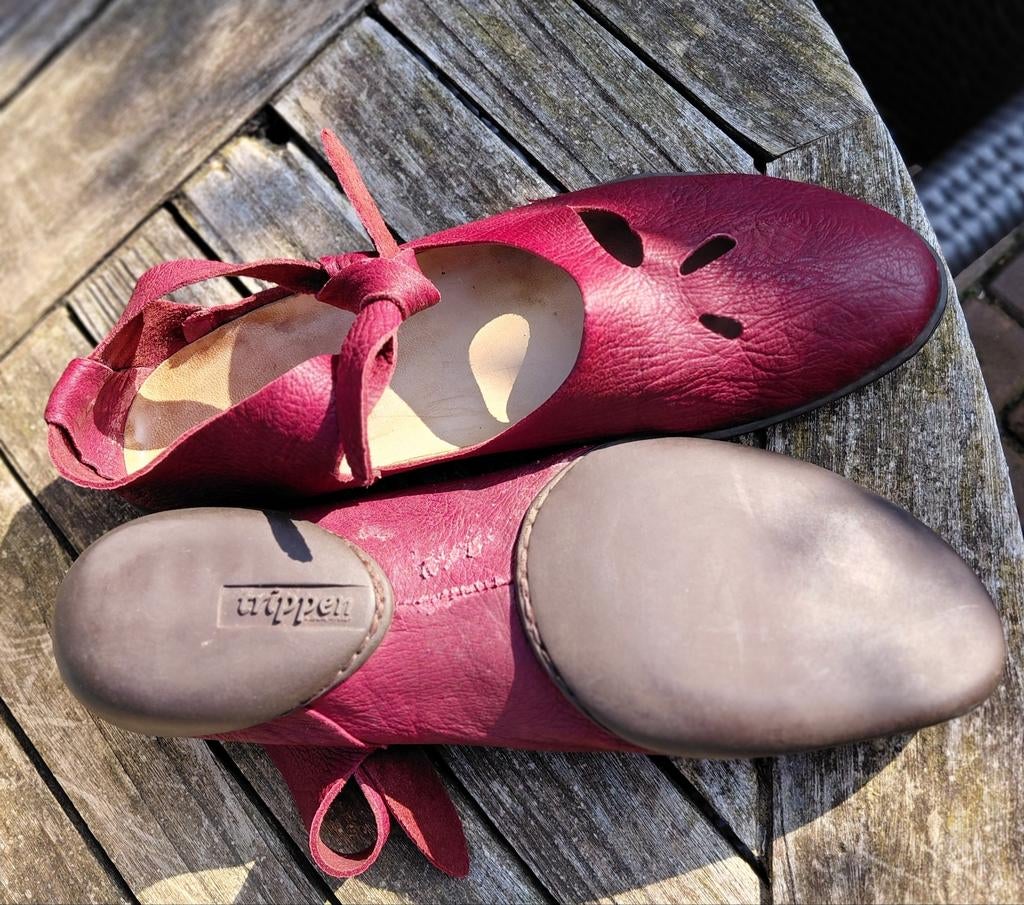 Trippen schoenen maat 42 in wijnrood., Kleding | Dames, Schoenen, Ophalen of Verzenden, Rood