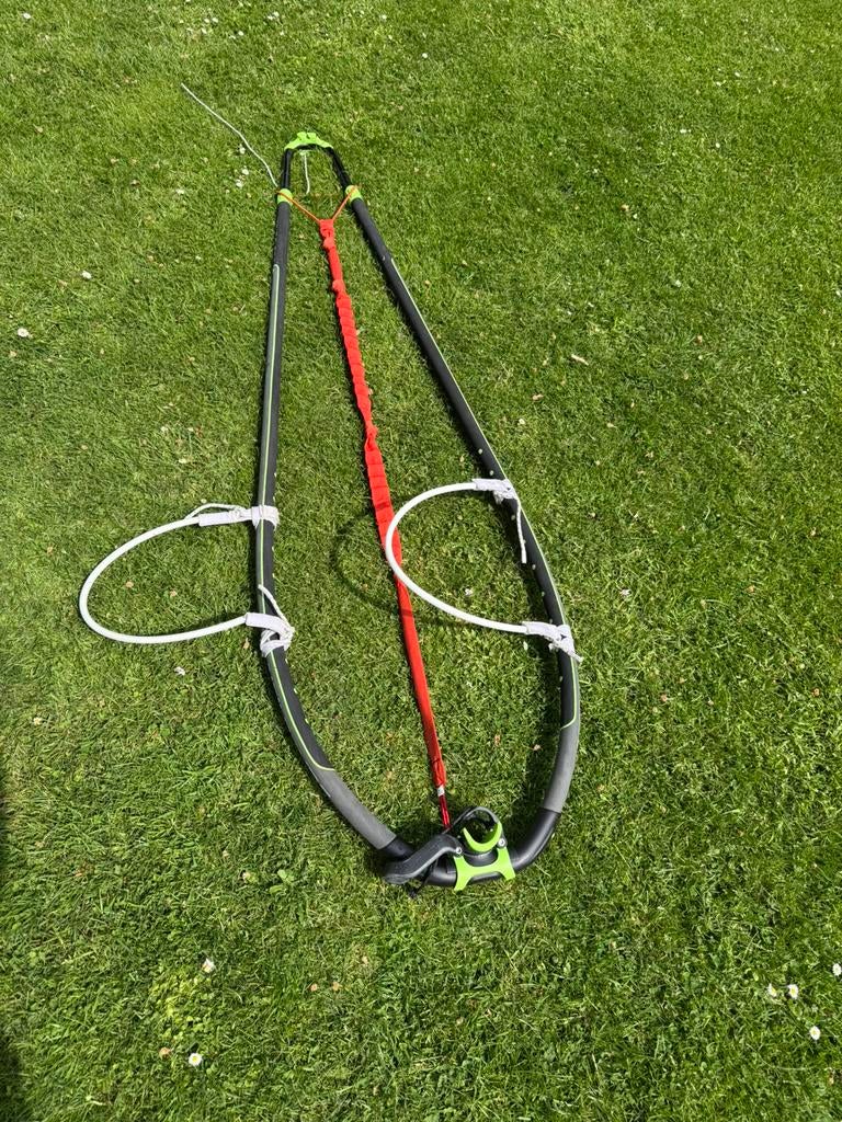 Diverse surfspullen, Watersport en Boten, Windsurfen, 6.5 m² tot 8 m², Ophalen of Verzenden, Neilpryde, Complete set