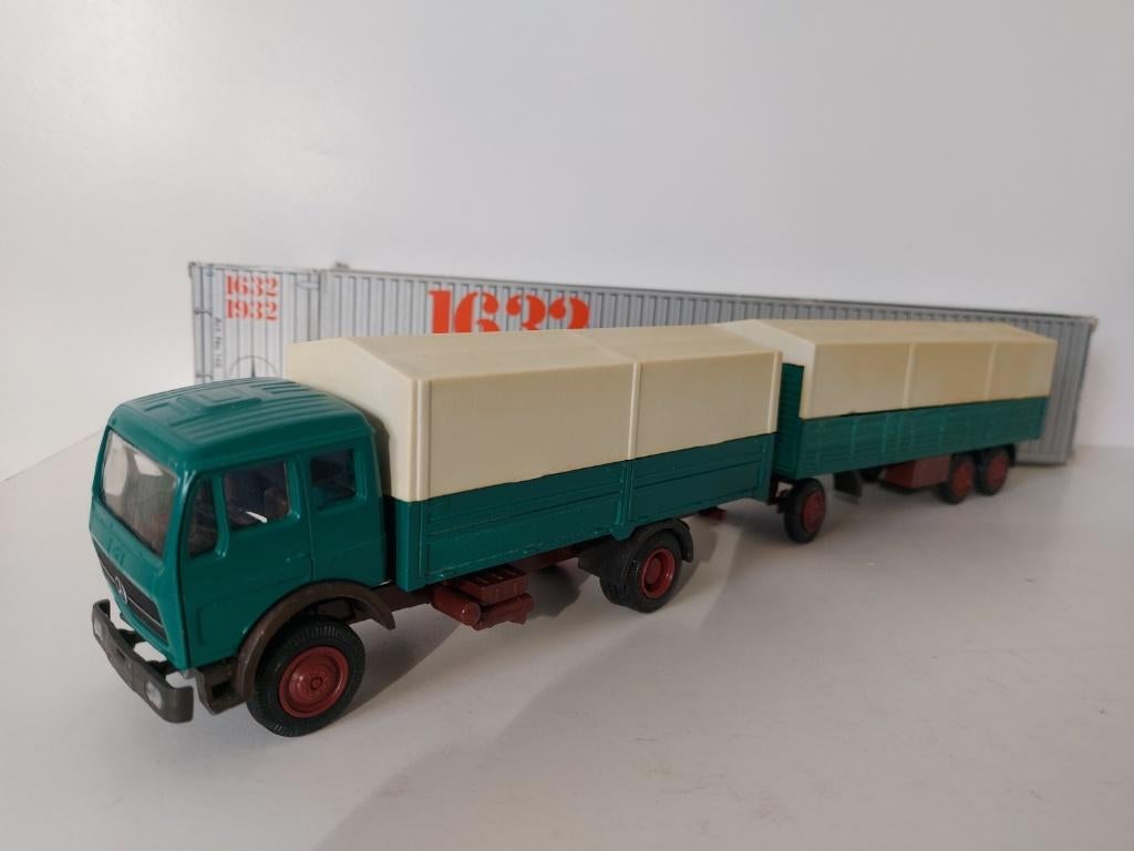 NZG 146 Mercedes-Benz NG 1632-1932 met 3 as aanhanger MIB, Ophalen of Verzenden, Nieuw, Bus of Vrachtwagen, NZG