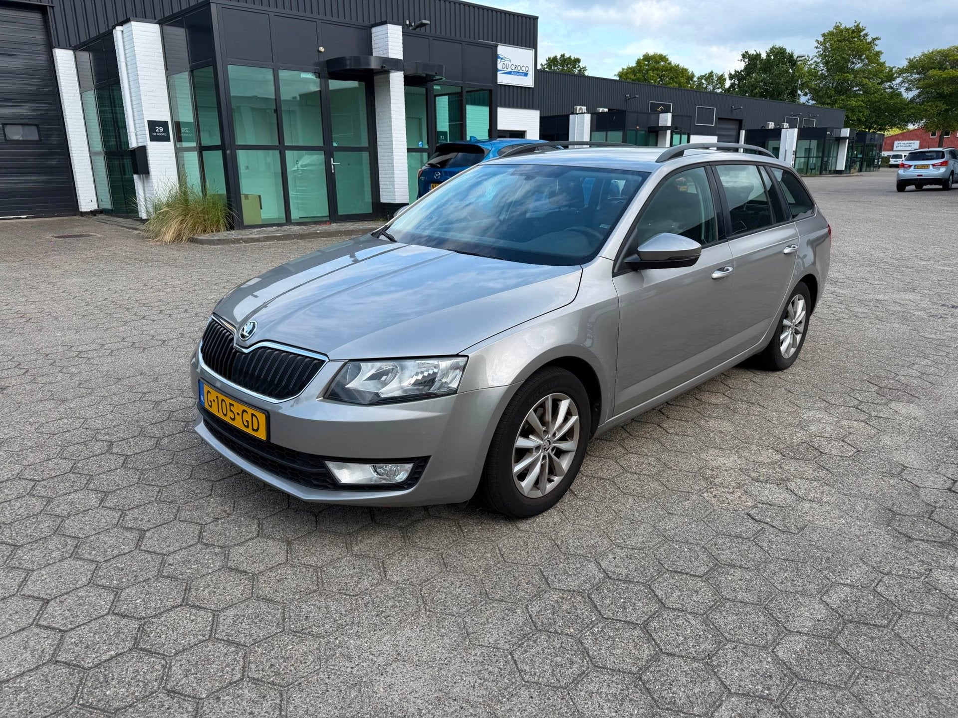 Skoda Octavia Combi 1.6 TDI Greentech STYLE DSG l CLIMA l TR, Auto's, Skoda, Gebruikt, 4 cilinders, 26 km/l, 125 €/maand