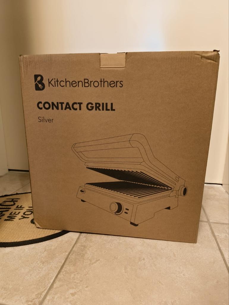 KitchenBrothers Contactgrill Zilver - Nieuw in doos, Witgoed en Apparatuur, Contactgrills, Ophalen of Verzenden, Uitneembare platen