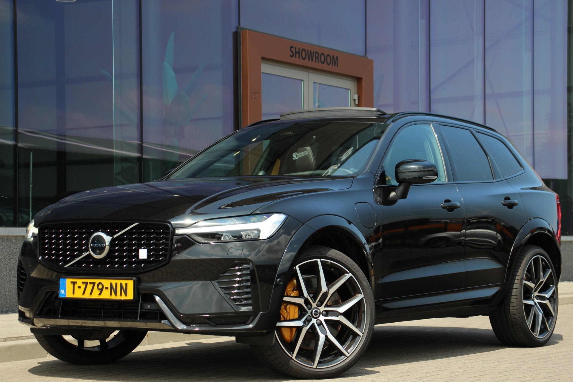 Volvo XC60 2.0 T8 AWD Polestar Engineered | Bowers & Wilkins, Auto's, Automaat, 145 pk, Gebruikt, Euro 6