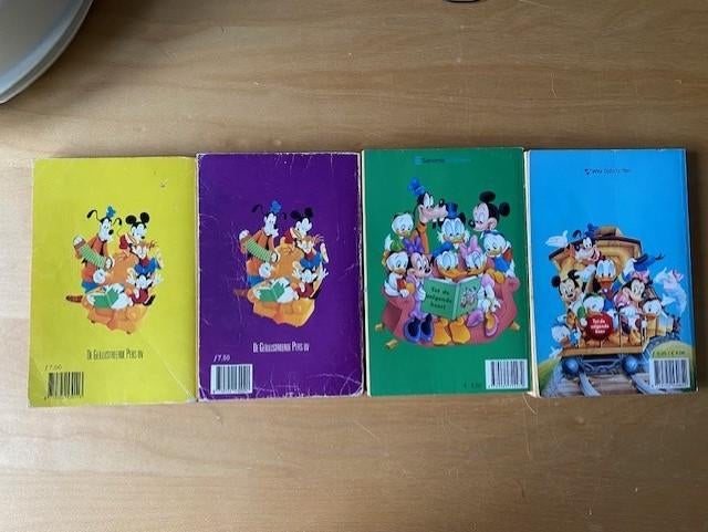 4 oude donald duck pockets, Meerdere stripboeken, Ophalen of Verzenden, Gelezen