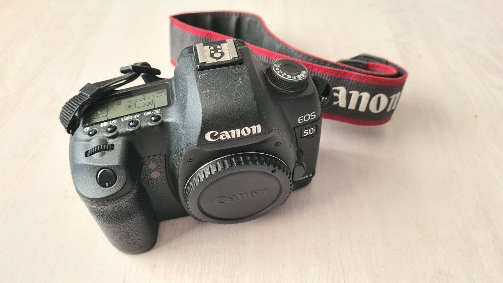 Canon EOS 5D Mark II camera body (~225k clicks), Ophalen, Gebruikt, Spiegelreflex, Canon