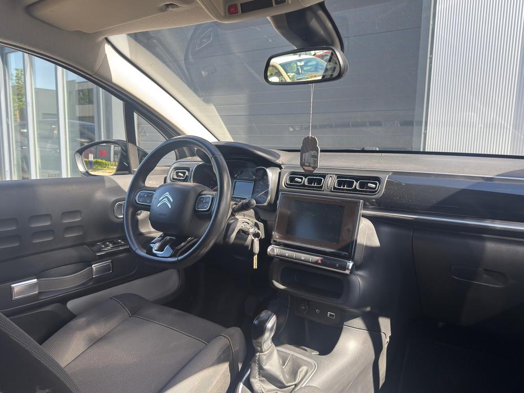 Citroen C3 1.2 PureTech Shine / CAMERA / APK / CARPLAY / NAP, Auto's, Citroën, 450 kg, Euro 6, 1199 cc, 82 pk