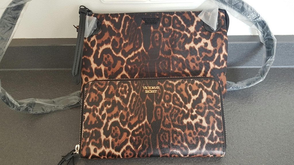Victoria's Secret Leopard Schouder tas & Portemonnee Set, Verzenden, Nieuw, Bruin, Schoudertasje
