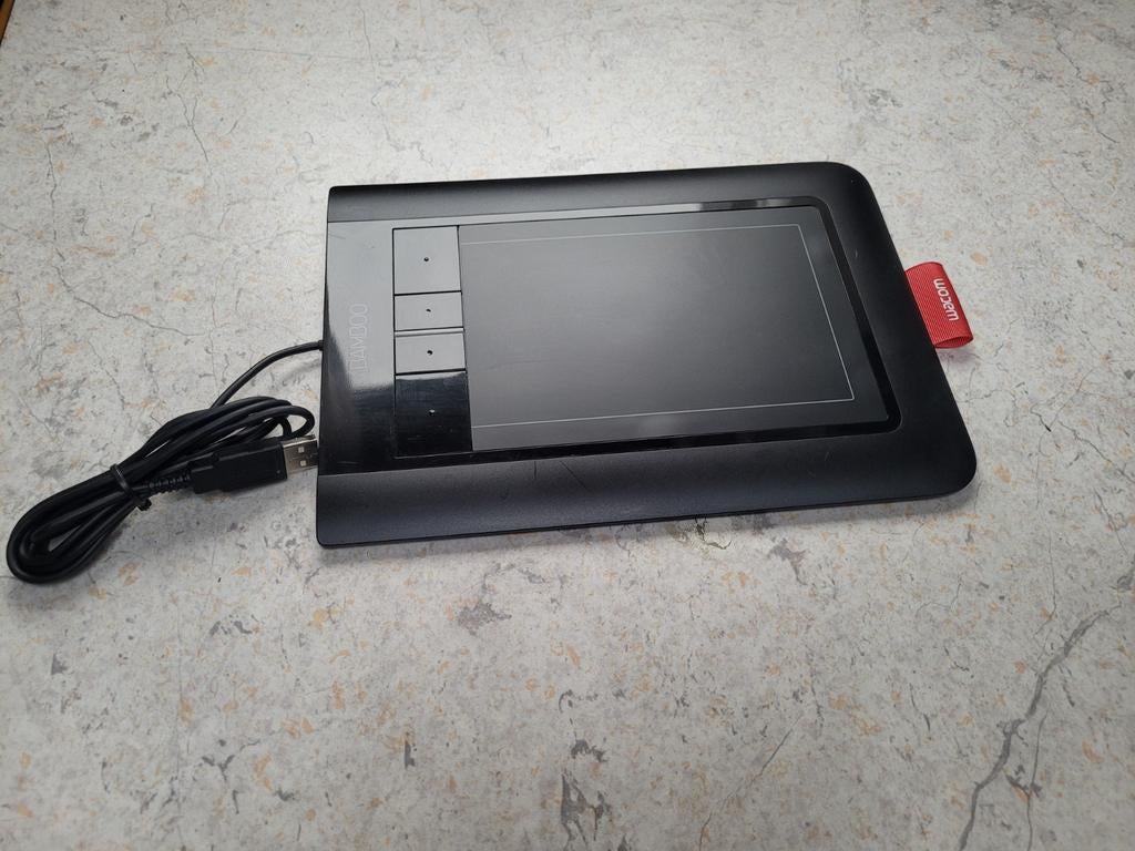 Wacom Bamboo CTH-460 tekentablet, Computers en Software, Tekentablets, Ophalen of Verzenden, Zo goed als nieuw, Bedraad, Wacom