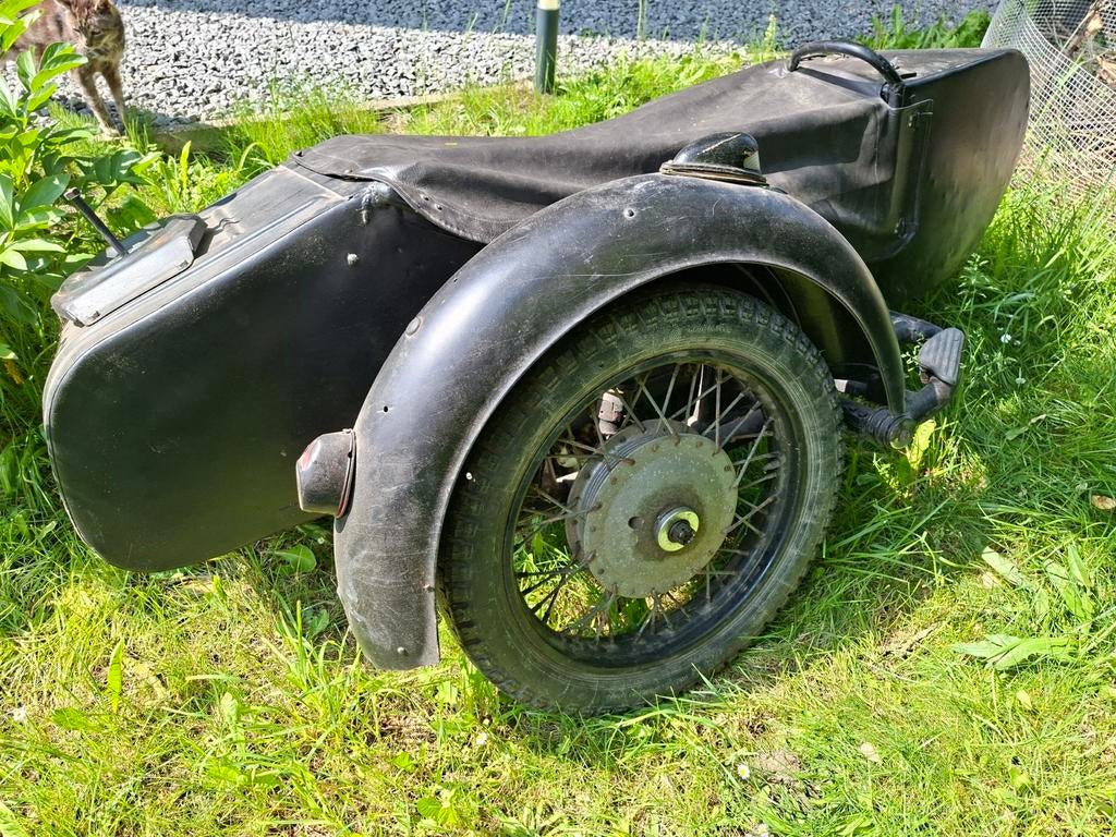 Zijspan passend voor in ieder geval Dnepr/Ural K750., Motoren, Onderdelen | Oldtimers, Ophalen of Verzenden
