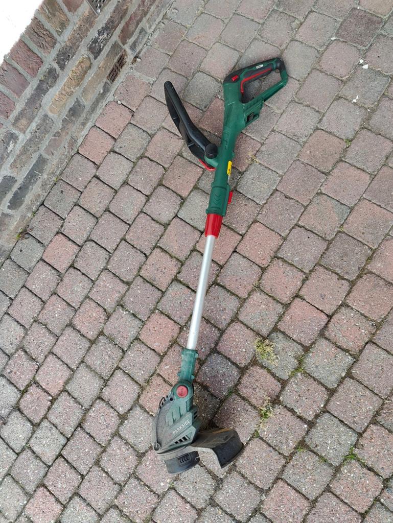 Parkside kanten trimmer - Accu grastrimmer, Tuin en Terras, Gebruikt, Accu, Ophalen of Verzenden, Parkside