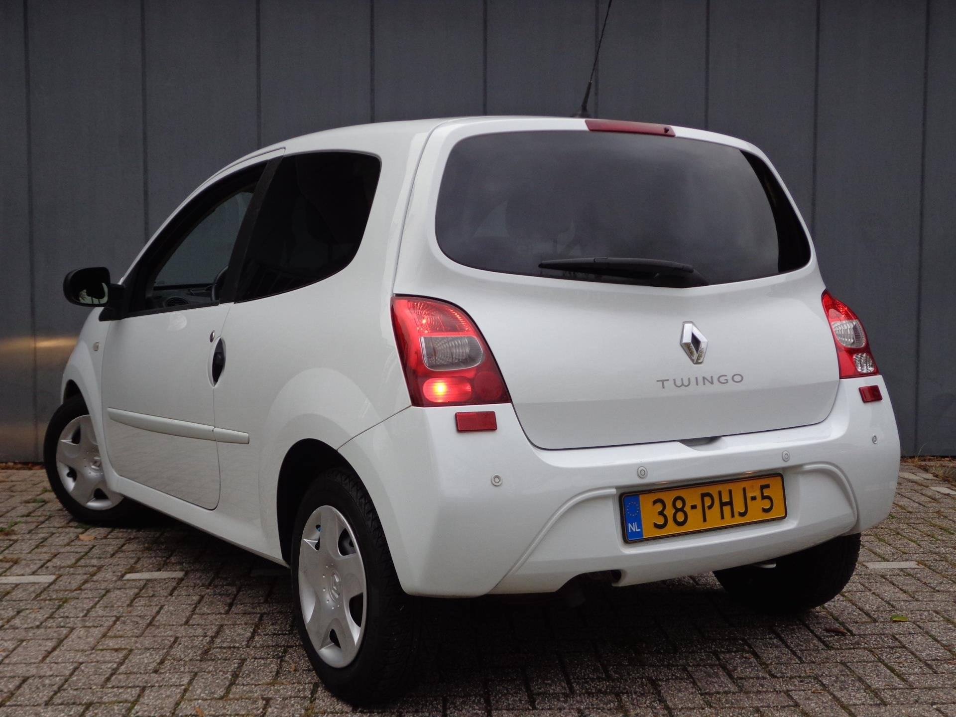 Renault Twingo 1.2i-16V Dyna izgstVol.onderhoud Apk 15-10-27, Auto's, Twingo, Gebruikt, 4 cilinders, Alcantara