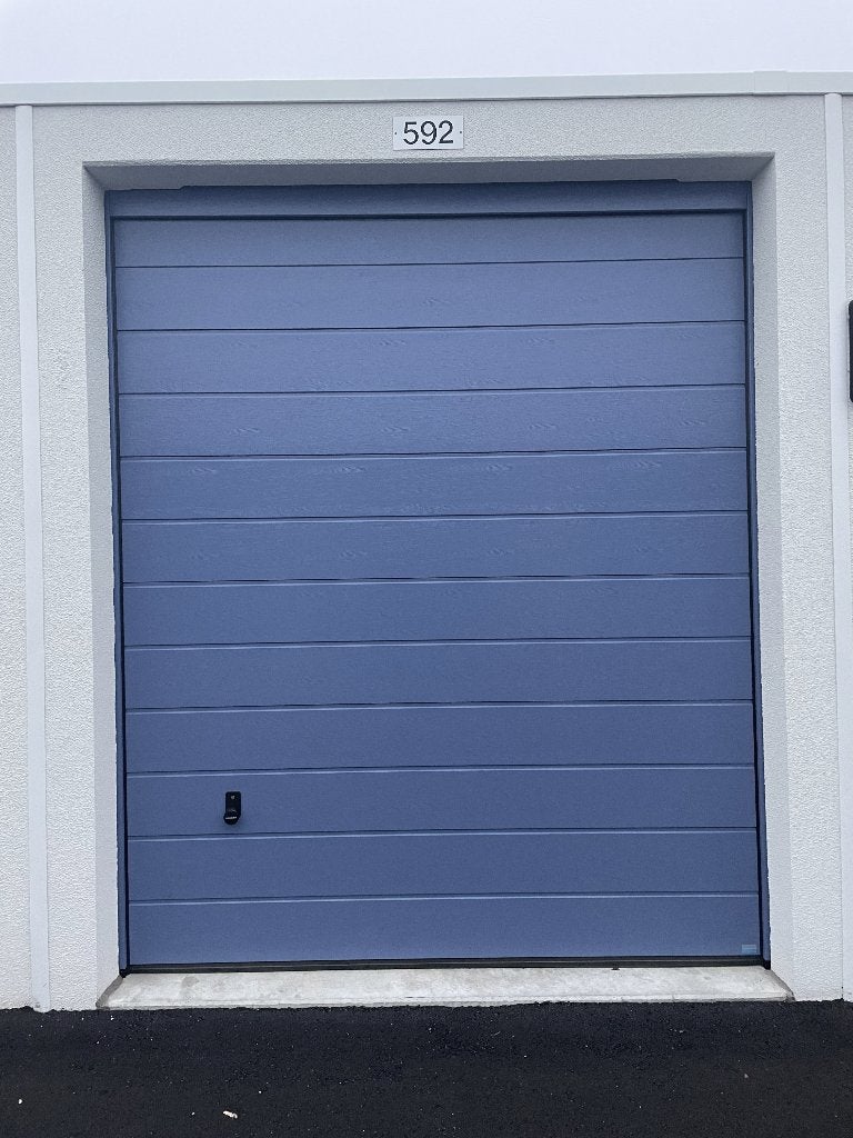 Extra grote garagebox/opslagruimte/bedrijfsunit huur of koop, Auto diversen, Autostallingen en Garages