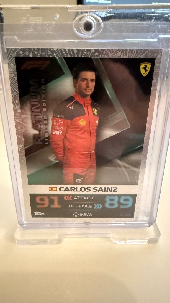 Topps Turbo Attax 2023 - LE 25PL Carlos Sainz limited, Ophalen of Verzenden, Zo goed als nieuw, Plaatje