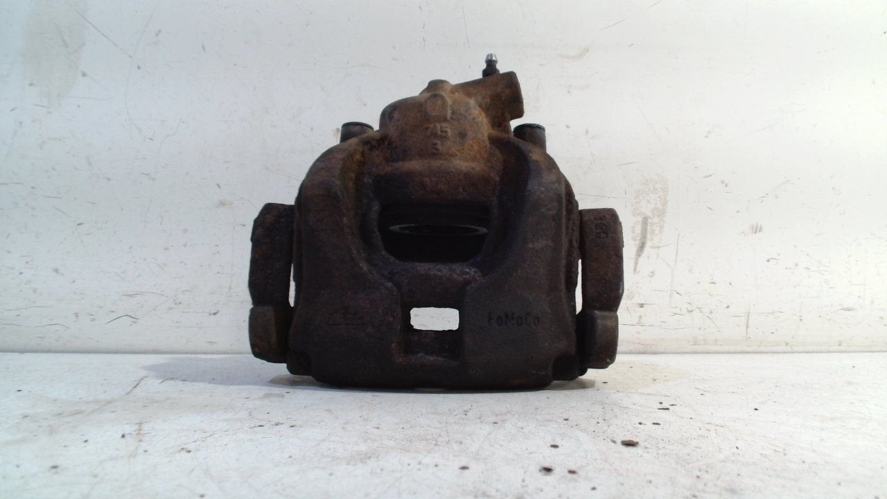 Remklauw links voor Ford Mondeo, Onderdelen@venauto.nl, Van der Ven Autorecycling B.V., Gebruikt, Ettenseweg 76, 4706 PB Roosendaal, The Netherlands