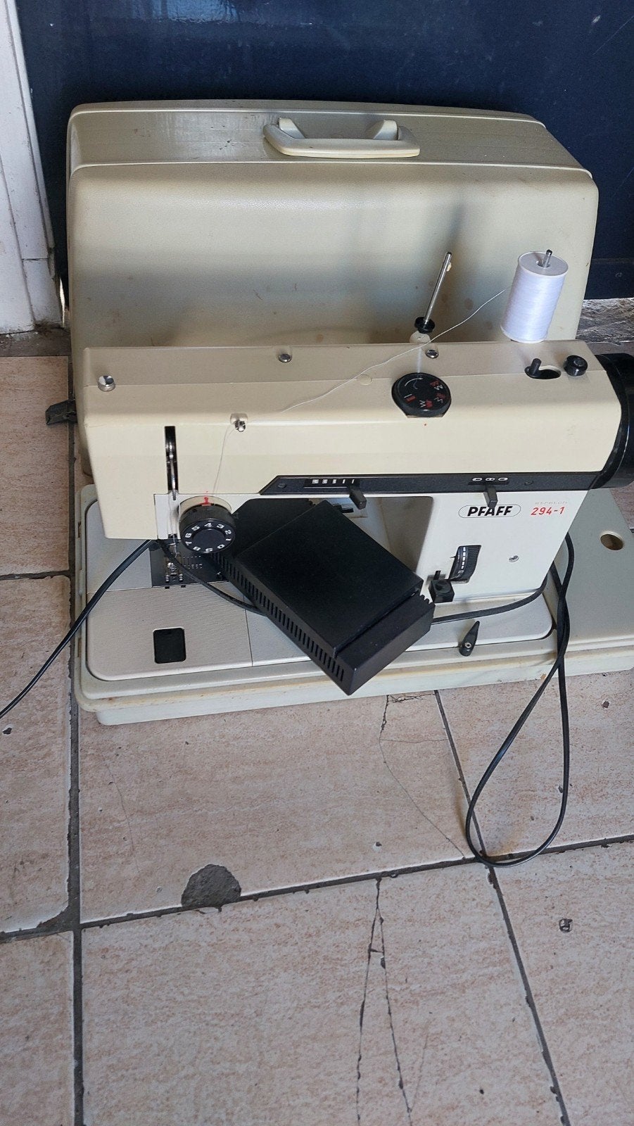 Pfaff 294 - 1 naaimachine compleet in koffer, Hobby en Vrije tijd, Ophalen, Gebruikt, Naaimachine, Pfaff