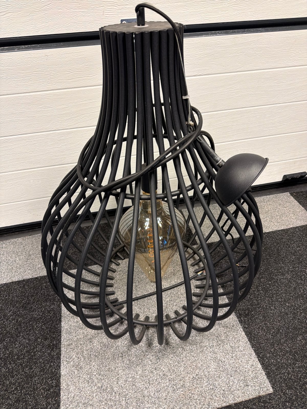Zwarte metalen hanglamp - Modern design, Ophalen of Verzenden, Zo goed als nieuw, Metaal, 75 cm of meer