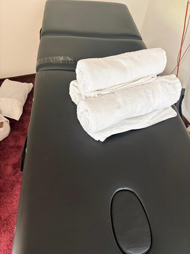 Behandeltafel/ massagetafel, Huis en Inrichting, Ophalen, Gebruikt, Zwart, Eén