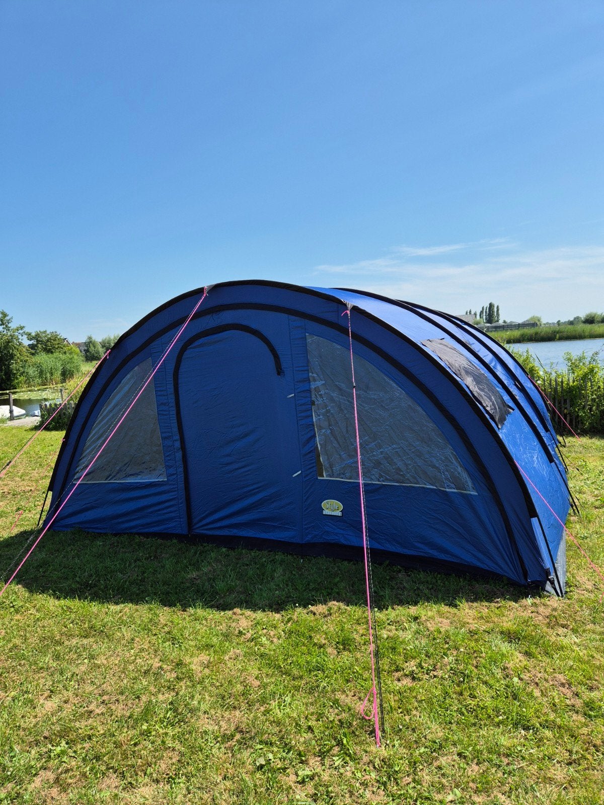 Style Expedition Tent - Ruime en Stevige Koepeltent, Ophalen, Zo goed als nieuw