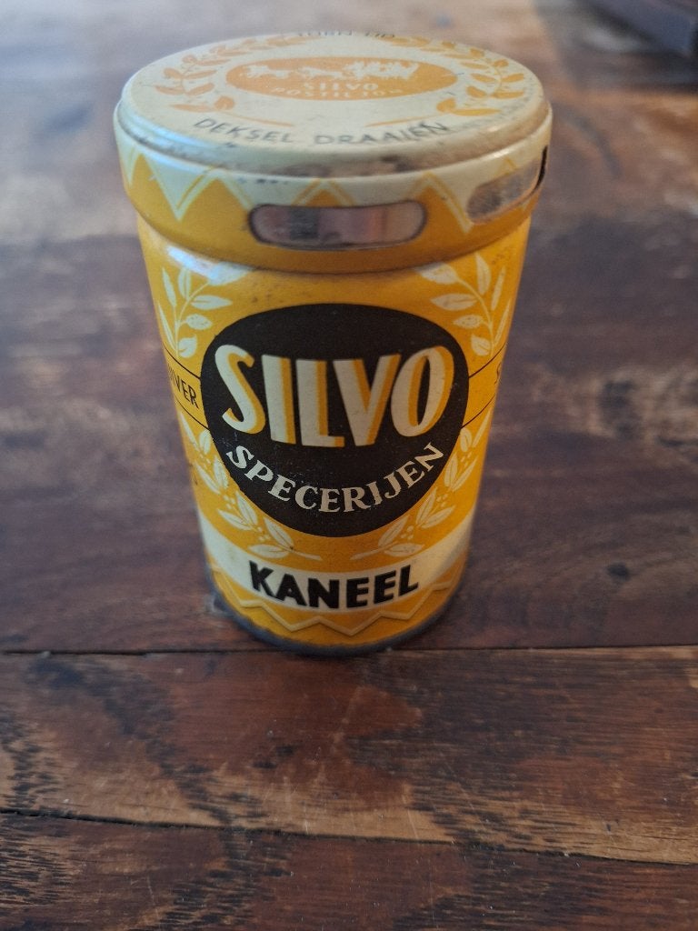 Oud Silvo Kaneel blik  specerijenblik  met originele inhoud, Ophalen of Verzenden, Gebruikt, Overige