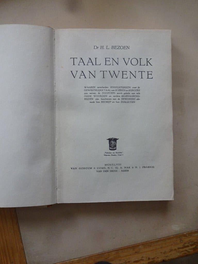 Twente taal en volk, Bezoen, Ophalen of Verzenden, 20e eeuw of later, Gelezen