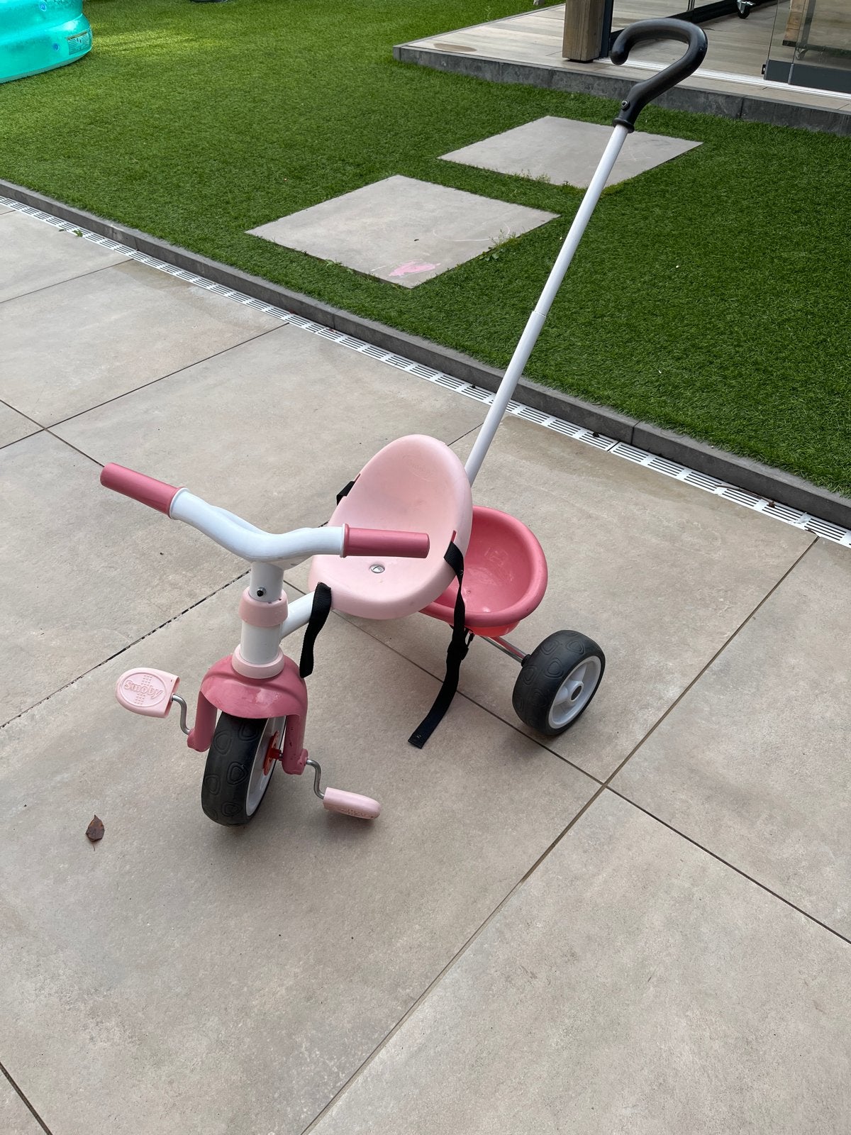 Roze Smoby fietsje met duwstang, Ophalen, Gebruikt, Duwstang