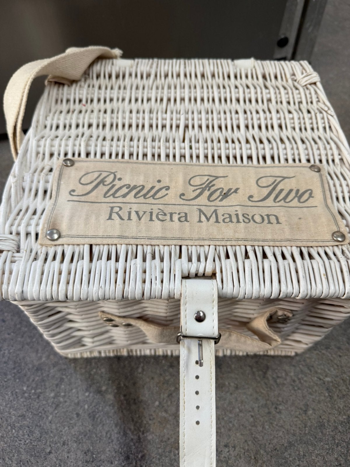 Riviera Maison picknickmand 2 pers., Hobby en Vrije tijd, Ophalen, Gebruikt