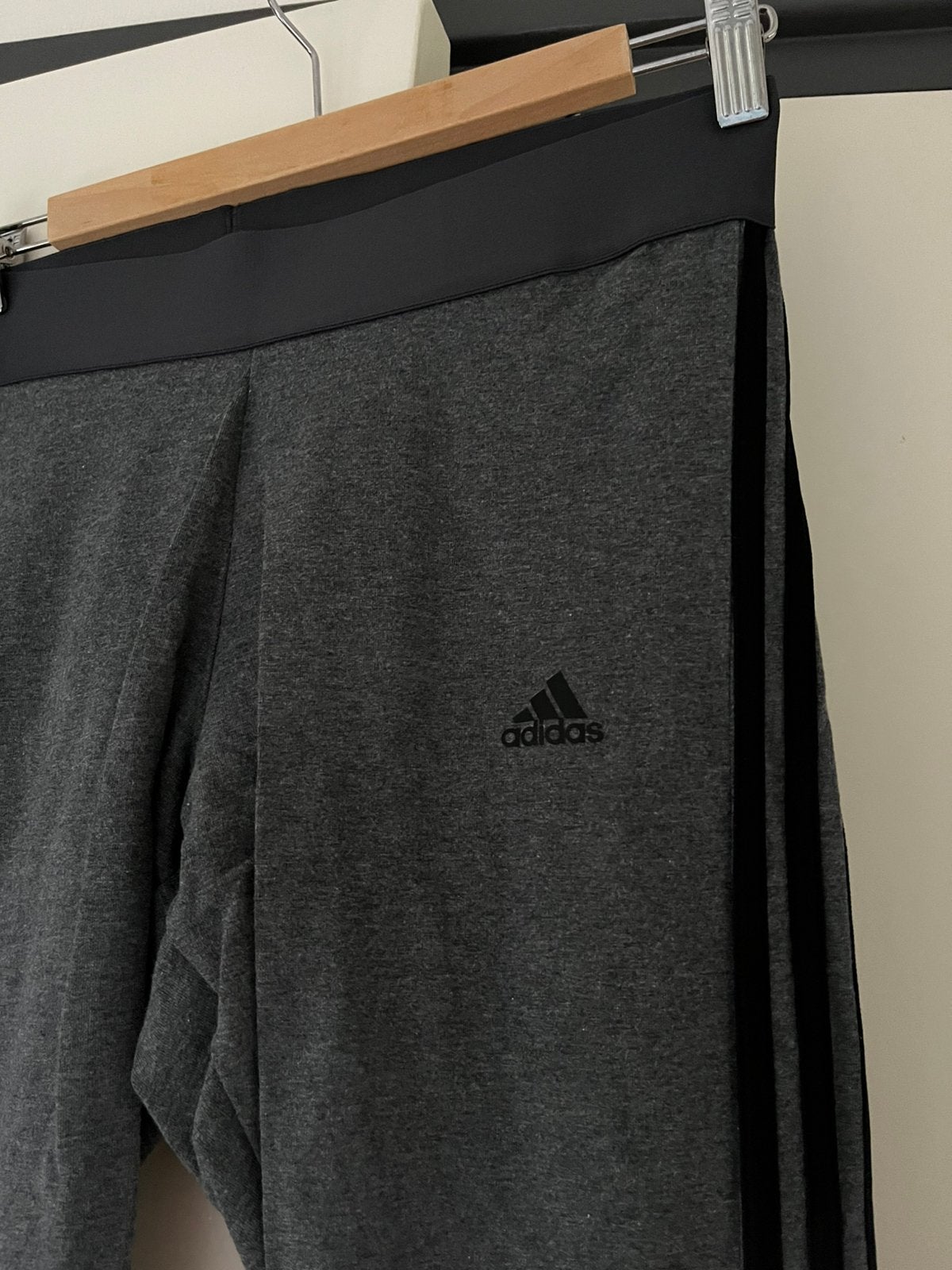 Adidas sport legging - L - nieuw, Kleding | Dames, Ophalen of Verzenden, Zo goed als nieuw, Grijs, Fitness of Aerobics