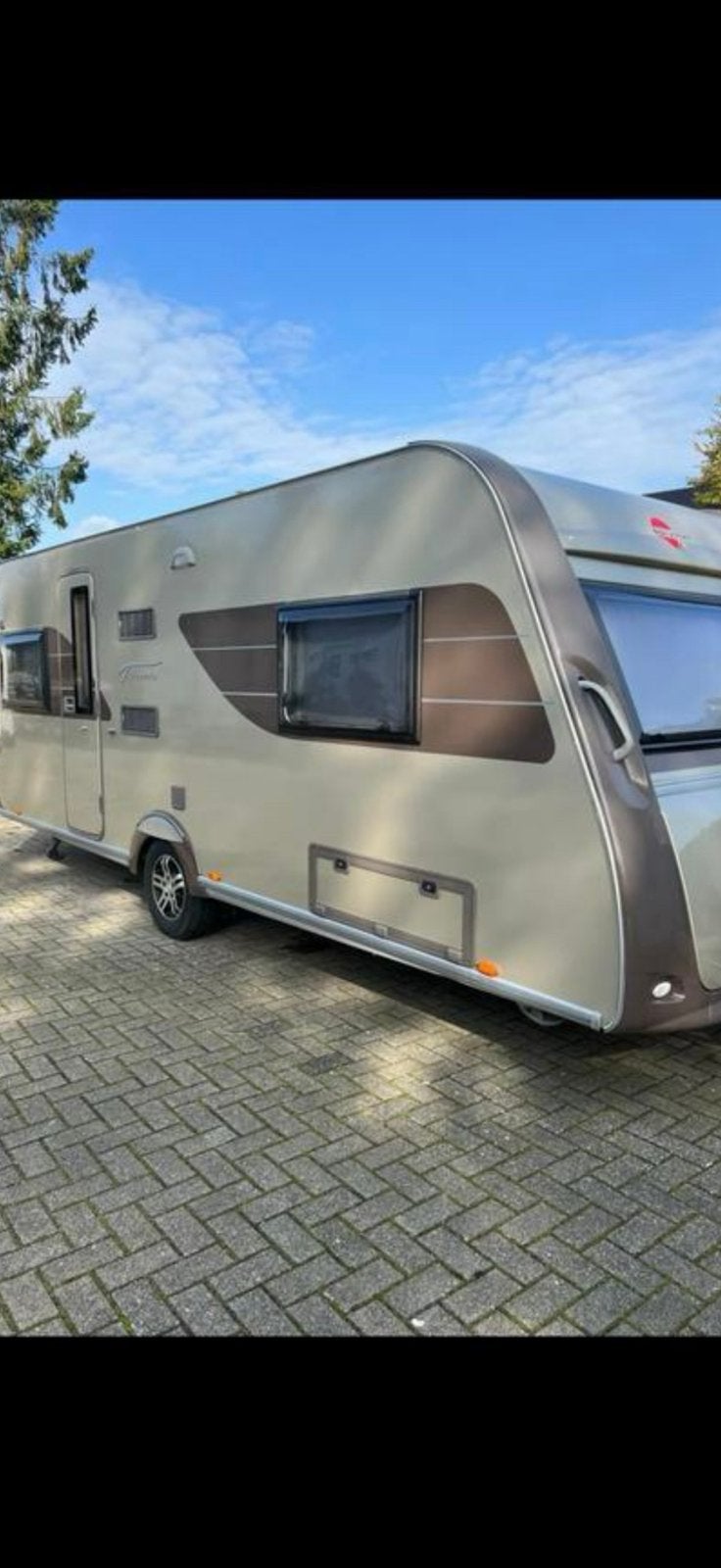Burstner Trecento 535 TL(opbouw 6m), Caravans en Kamperen, Caravans, 2 aparte bedden, Rondzit, Particulier, Bürstner