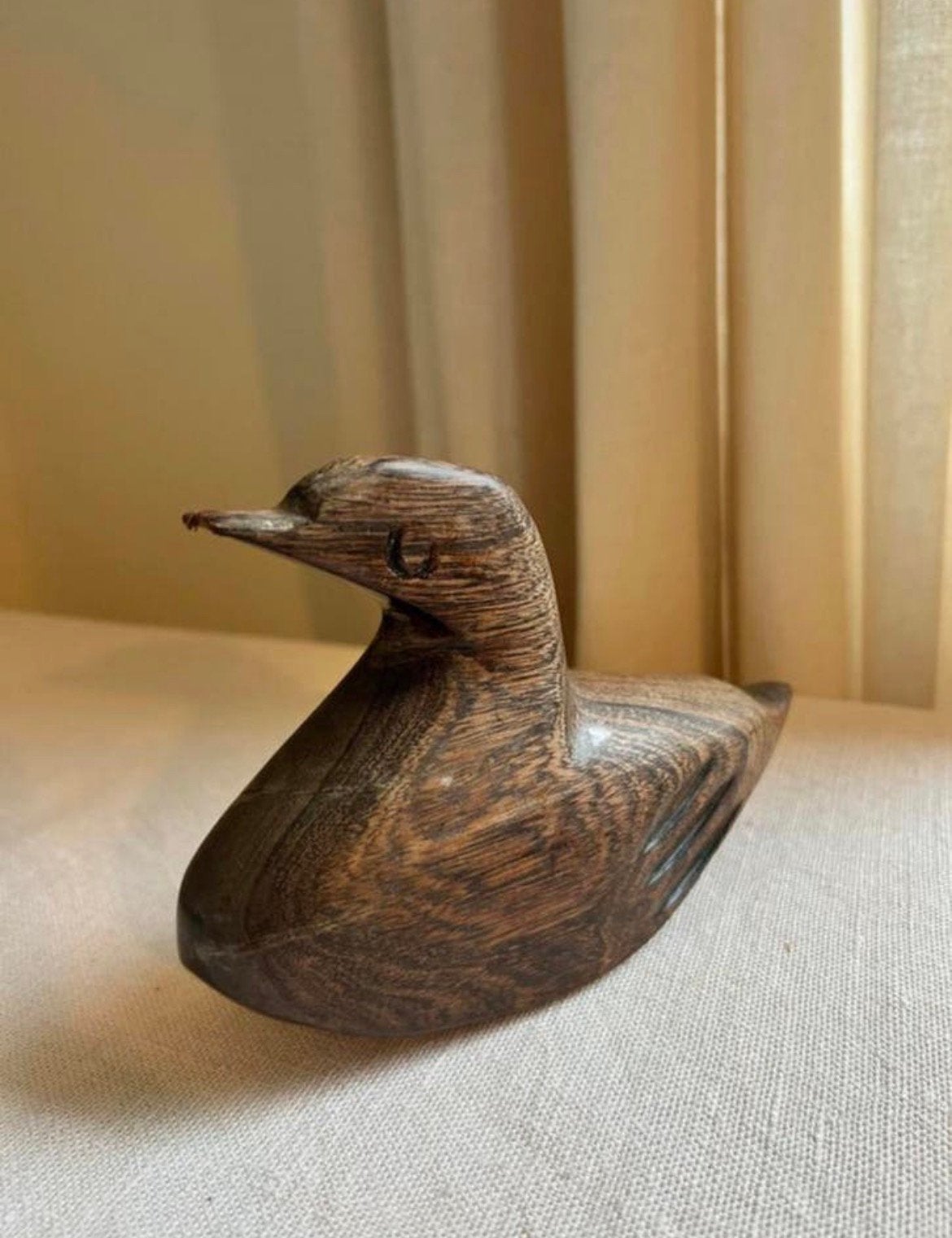 Prachtige handgesneden houten eend, Houtsnijwerk, Minder dan 20 cm, Ophalen of Verzenden, Handgemaakt