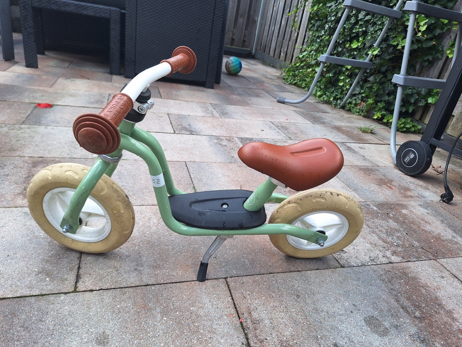 Puky loopfietsje met standaard - Zo goed als nieuw, Ophalen, Gebruikt, Loopfiets